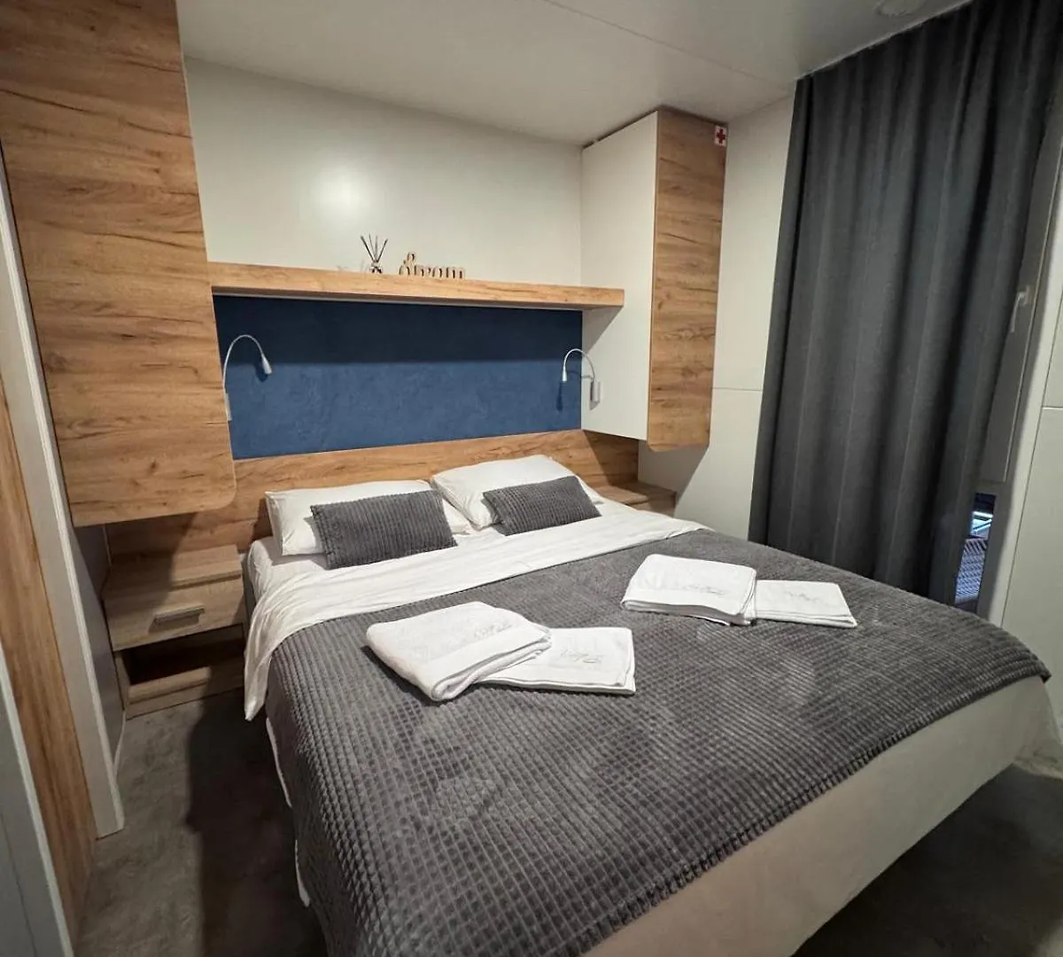 Campeggio Ventura Mobile Home Biograd Na Moru