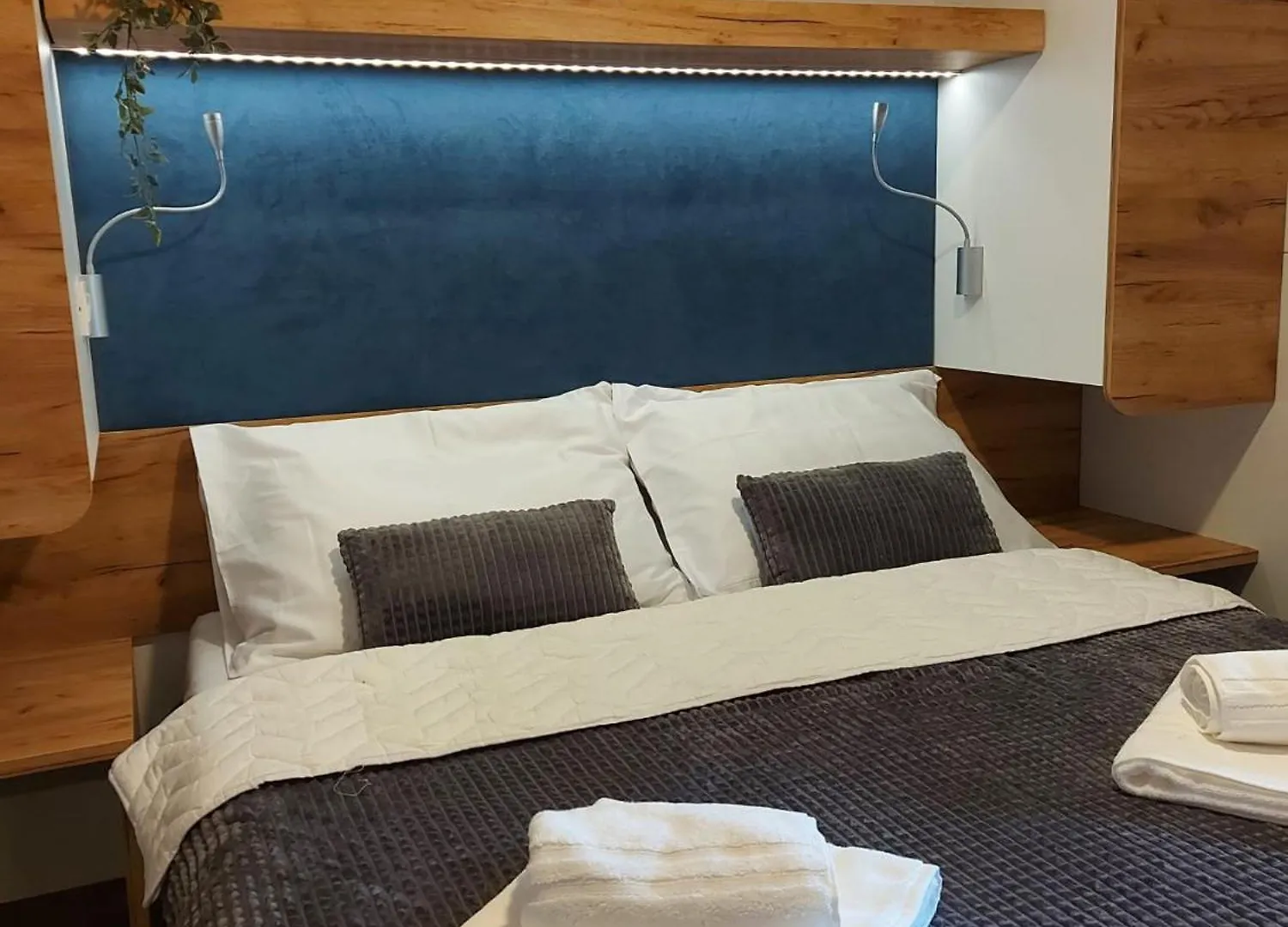 Ventura Mobile Home Biograd Na Moru Campsite
